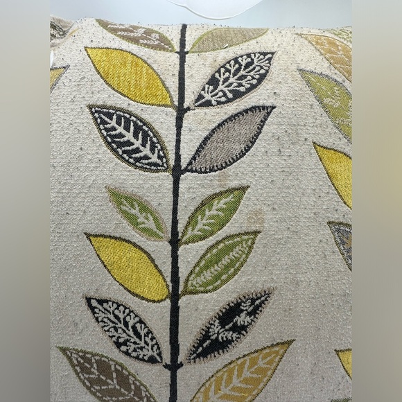 ASHLEY FURNITURE PILLOWS - Picture 6 of 16